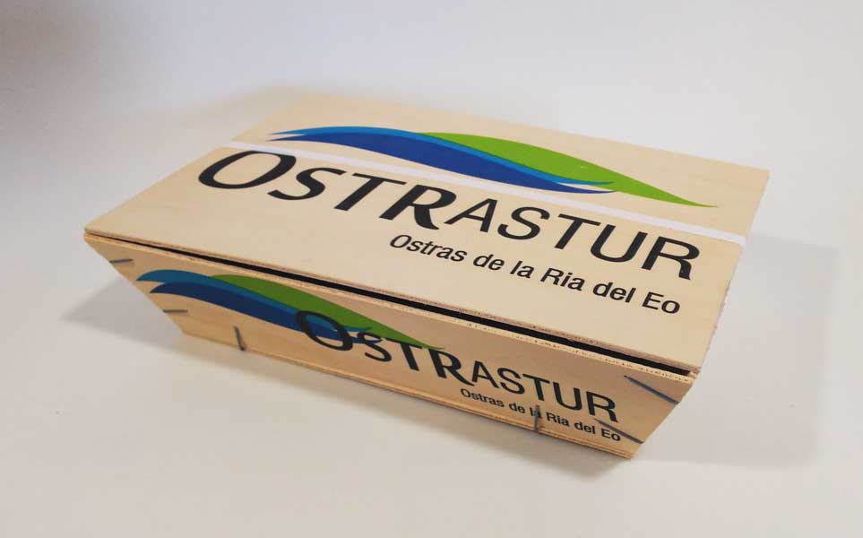 Wooden box Ostrasur
